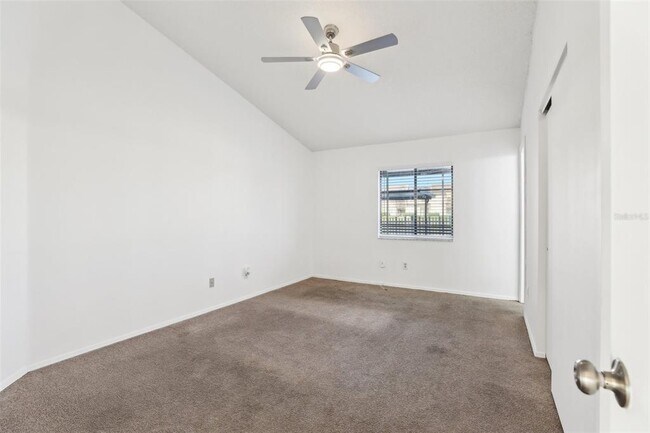 Building Photo - 118 Pinewood Cir