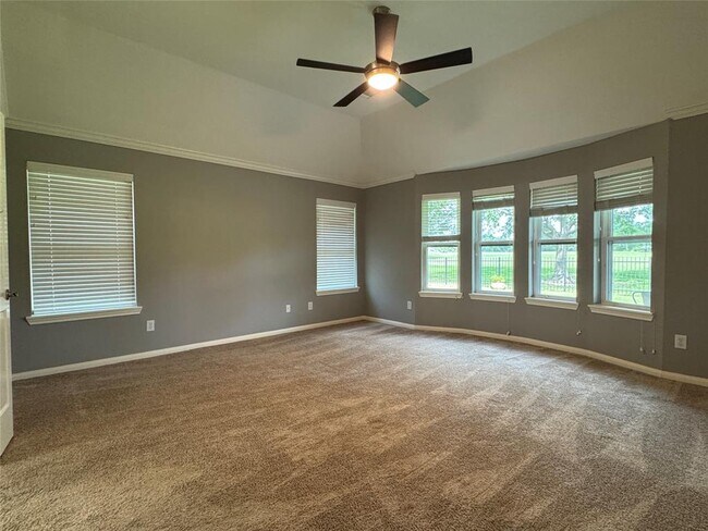 Building Photo - 5822 Pinellas Park Ct