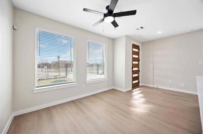 Building Photo - 9212 Jutland Rd