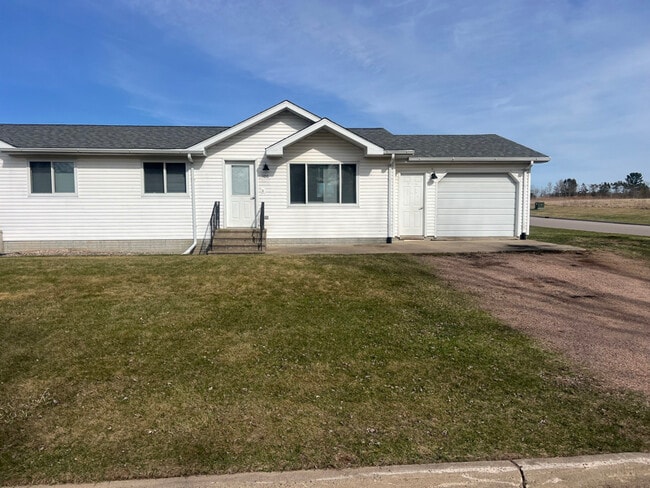 Building Photo - 700 N Steven Ave