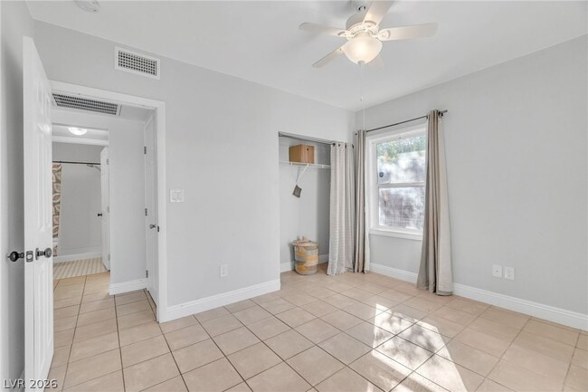 Building Photo - 235 Zinc St