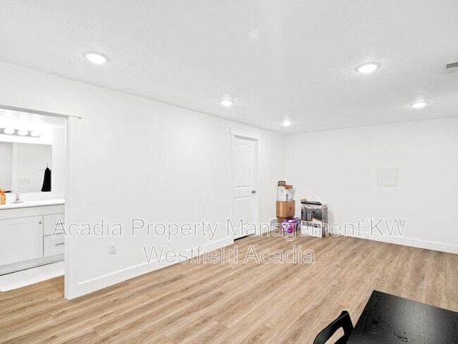 Building Photo - 3928 Hardman Way