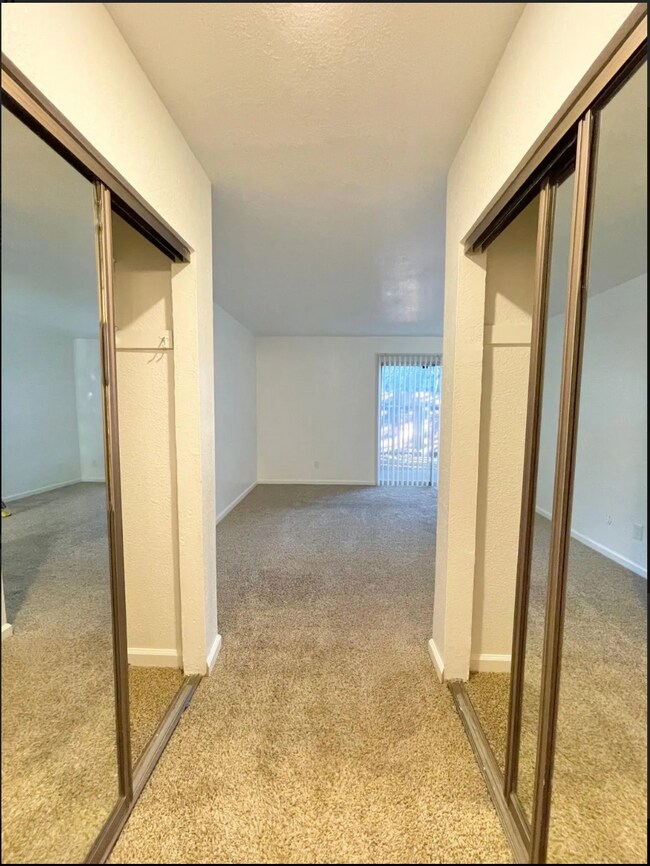 Building Photo - 1788 Long Barn Way