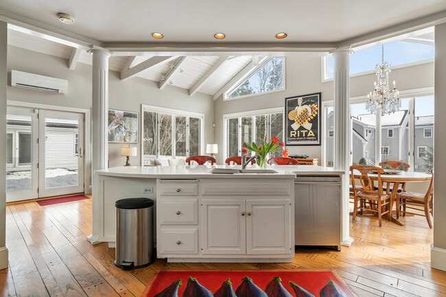 Building Photo - 239 Foreside Rd