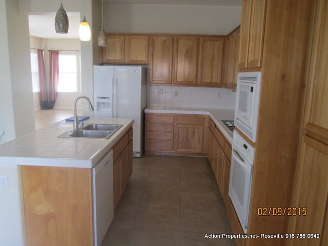 Building Photo - West Roseville 2100sqft, 3 Bedroom (office...