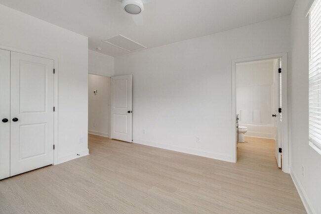 Building Photo - 1410 Barnwell St