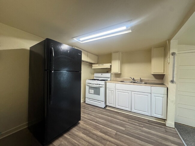 Building Photo - “1-Bedroom, 1-Bath Apartment in Yuma”