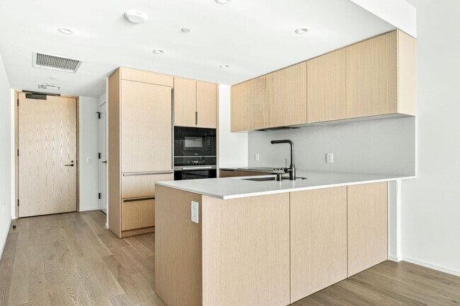 Building Photo - The Park Ward Village #2307