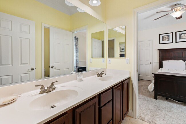 Building Photo - Spacious Mountain’s Edge Home with Den, Sunroom, 3-Car Garage & Private Spa Retreat