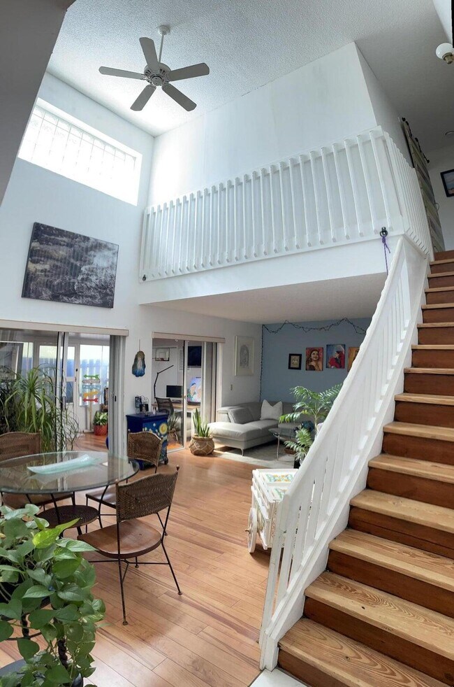 Building Photo - 1592 Springside Dr