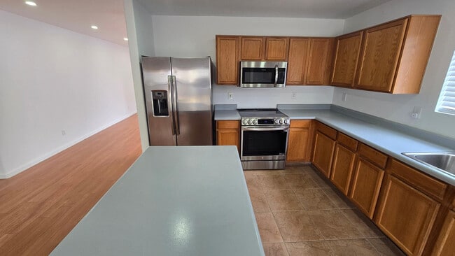 Building Photo - 15537 W Gelding Dr