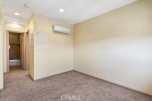 Building Photo - 113 N 1st St