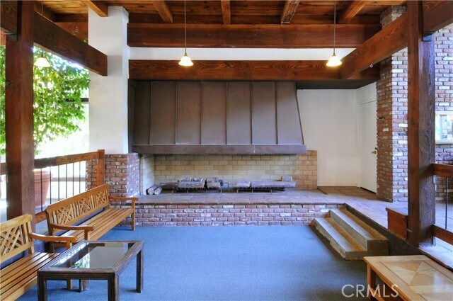 Building Photo - 374 Miraleste Dr