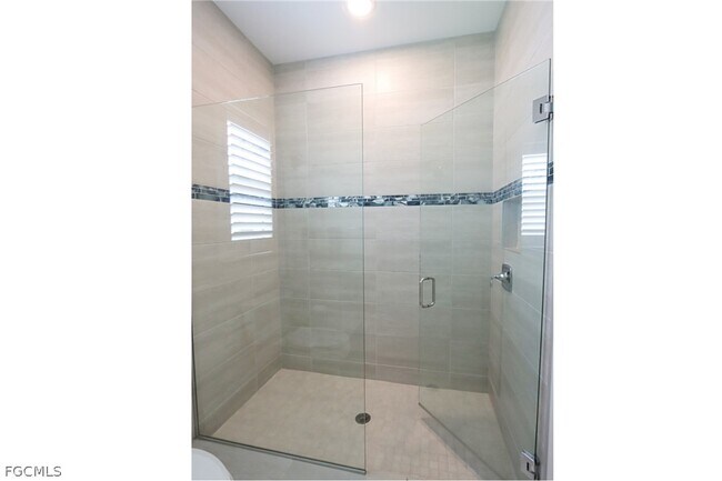 Building Photo - 6262 Union Island Wy