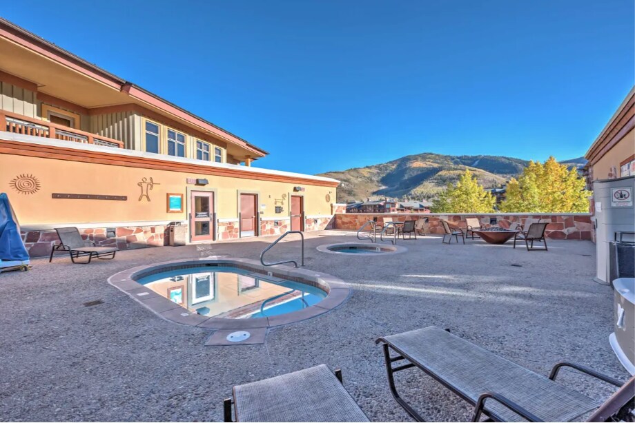 Building Photo - 3720 Sundial Ct