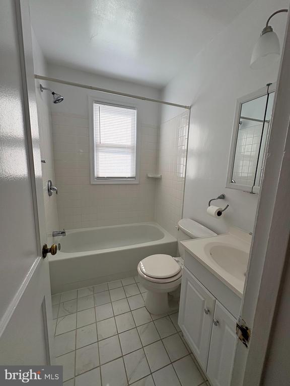 Building Photo - 818 Jefferson St