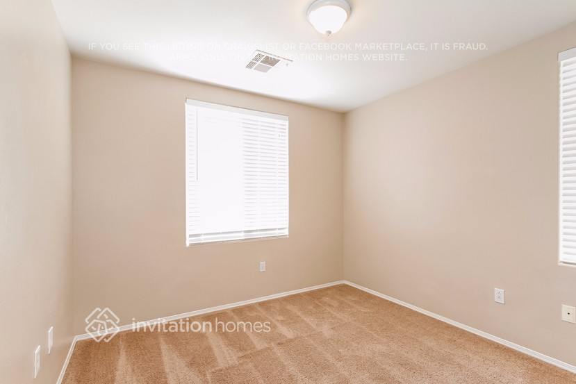 Building Photo - 6554 E Coronado Canyon Ave