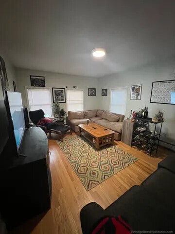 Building Photo - 46 Shannon St