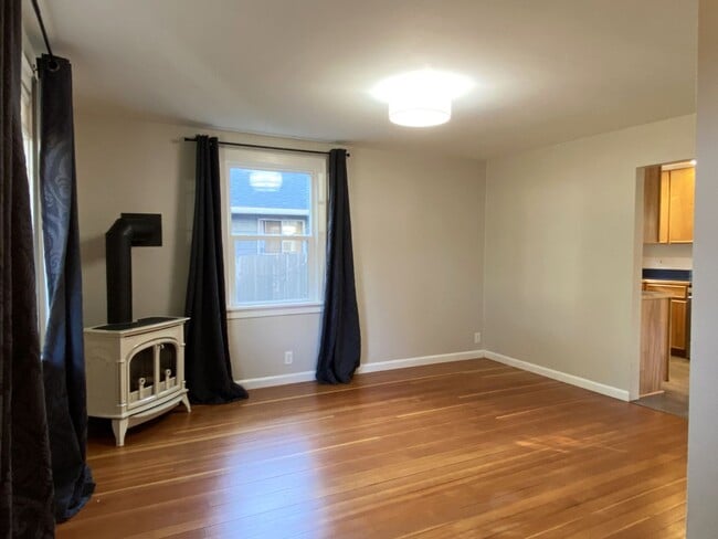 Building Photo - Darling Cottage in White Salmon
