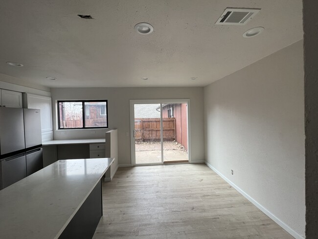 Dining room - 1338 S Crystal Way