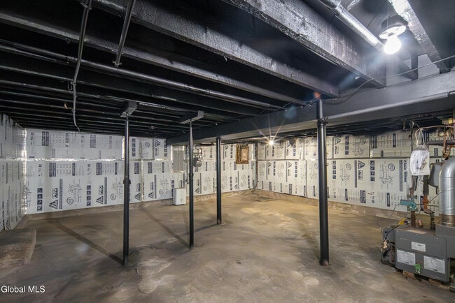 Building Photo - 364 Altamont Ave