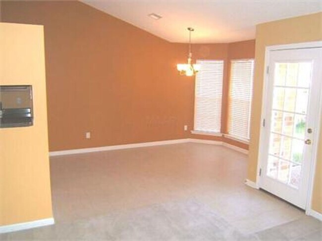 Building Photo - Cozy Yet Spacious – 3-Bedroom Cordova Home...