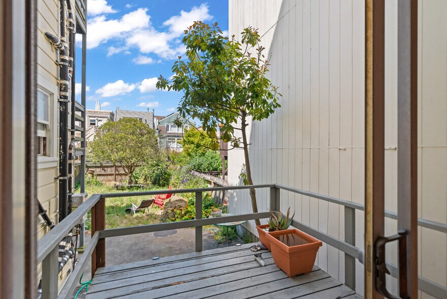 Building Photo - 39A Cook St