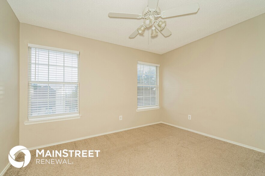 Building Photo - 7501 Meadow Creek Dr