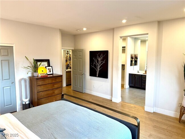 Building Photo - 11101 Montagne Marron Blvd