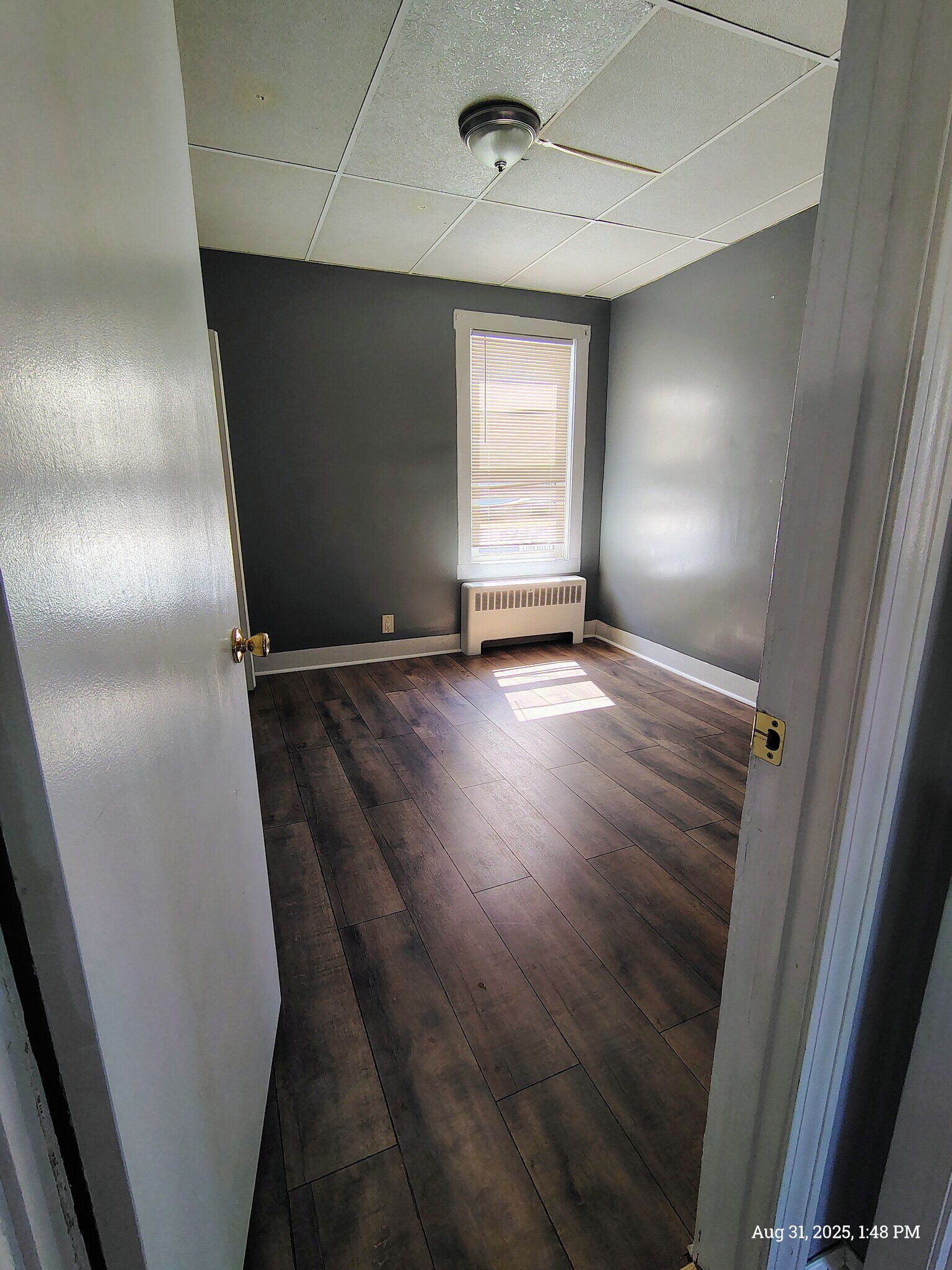 Building Photo - 463 Linden St