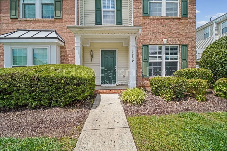 Building Photo - 12439 Blossoming Ct