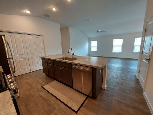 Building Photo - 3301 Dawn Pl