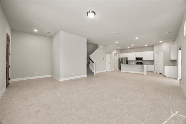 Building Photo - 7621 Sunset Blvd