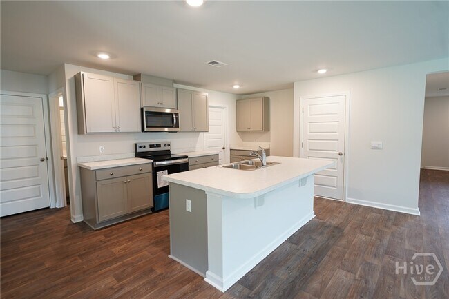 Building Photo - 138 Painted Lady Lp