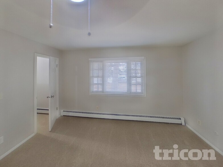 Building Photo - 2212 Woodburn St