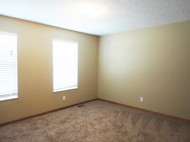 Building Photo - 3736 Maplebrooke Ln