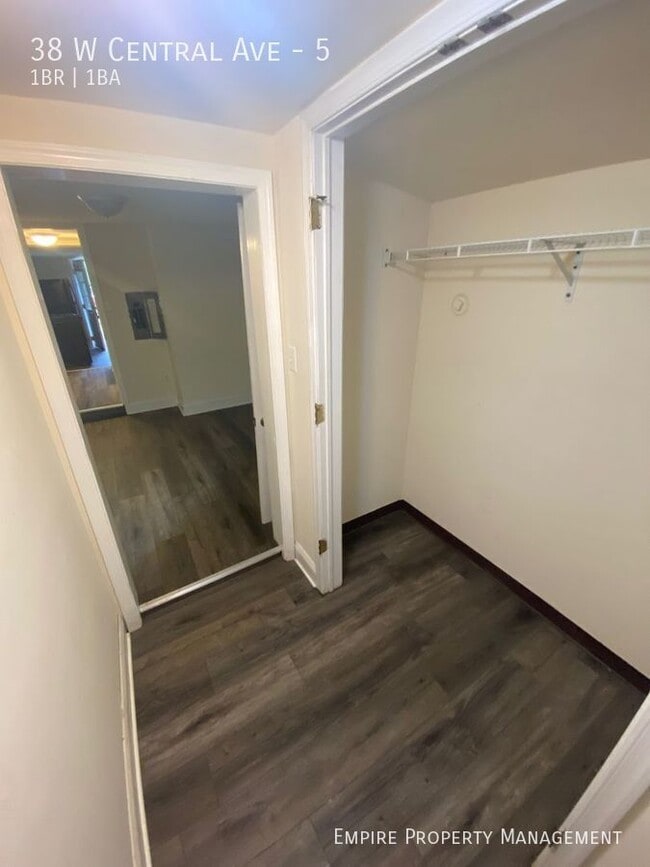 Building Photo - 38 W Central Ave