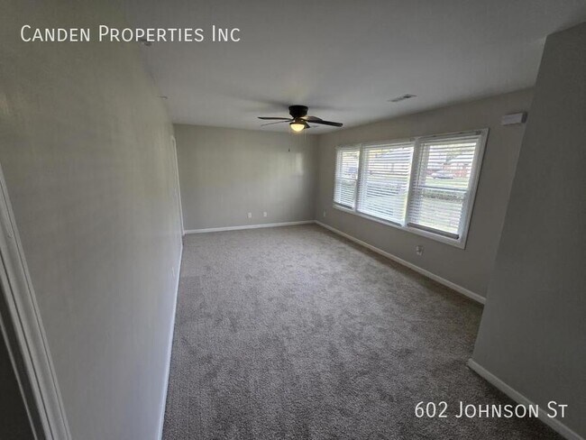 Building Photo - 602 Johnson St