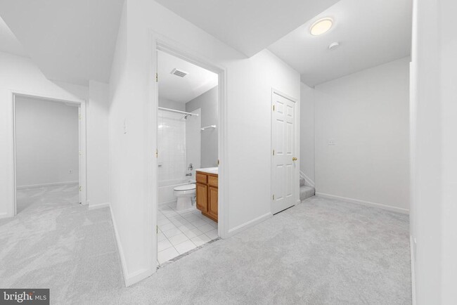 Building Photo - 2032 S Langley St