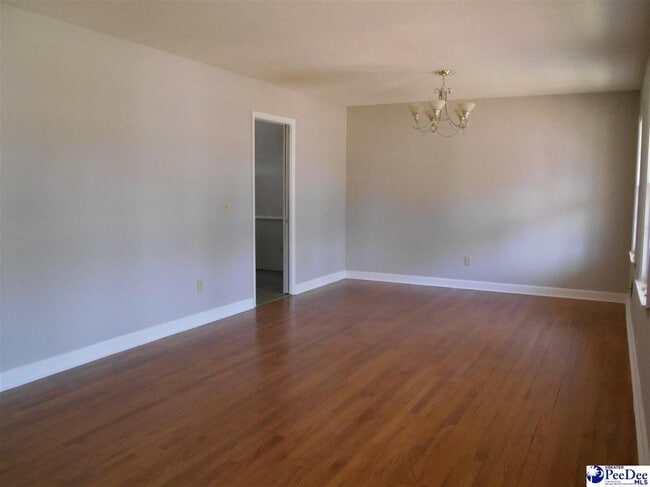 Building Photo - 1234 Manorway Dr