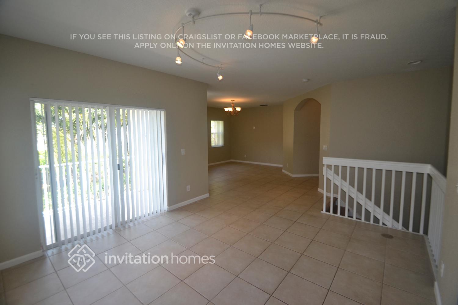 Building Photo - 972 NW 127th Ave