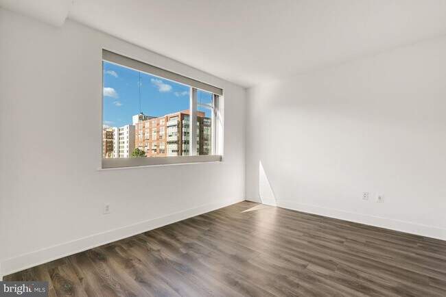 Building Photo - 1311 13th St NW