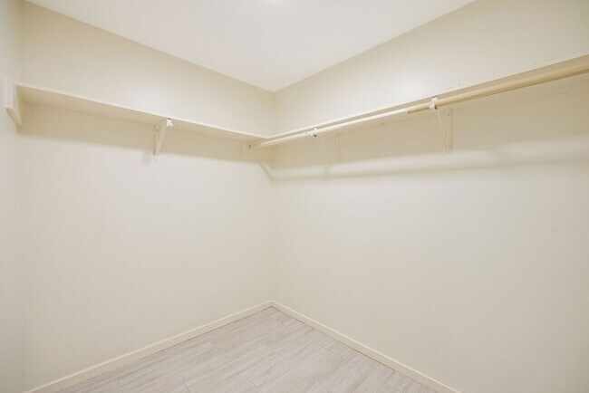 Building Photo - 1856 S Gessner Rd