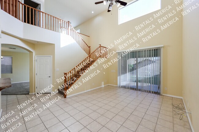 Building Photo - 4337 W Powell Dr