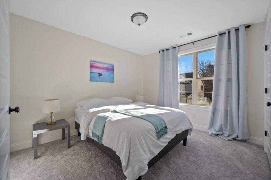 Building Photo - 3319 Old Hickory Blvd