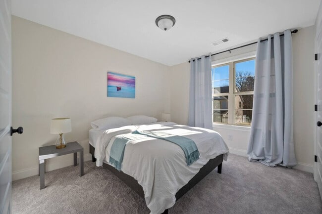 Building Photo - 3319 Old Hickory Blvd