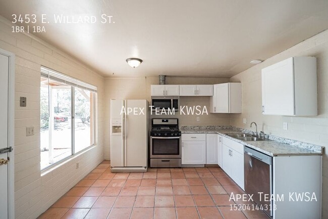 Building Photo - 3453 E Willard St