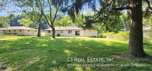 Building Photo - 2112 Freckles Dr