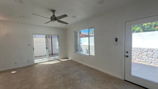 Building Photo - 573 S Calle Palo Fierro
