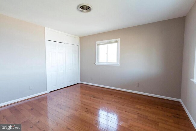 Building Photo - 40508 Waterview Dr